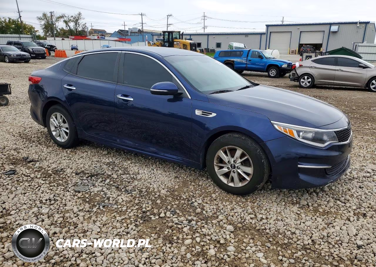 2017 Kia Optima Lx VIN:5XXGT4L38HG152380 - 4
