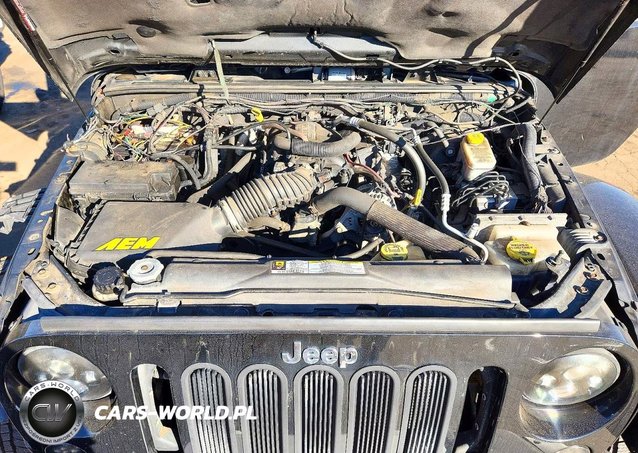 2010 Jeep Wrangler Unlimited Sahara VIN:1J4BA5H15AL159512 - 11