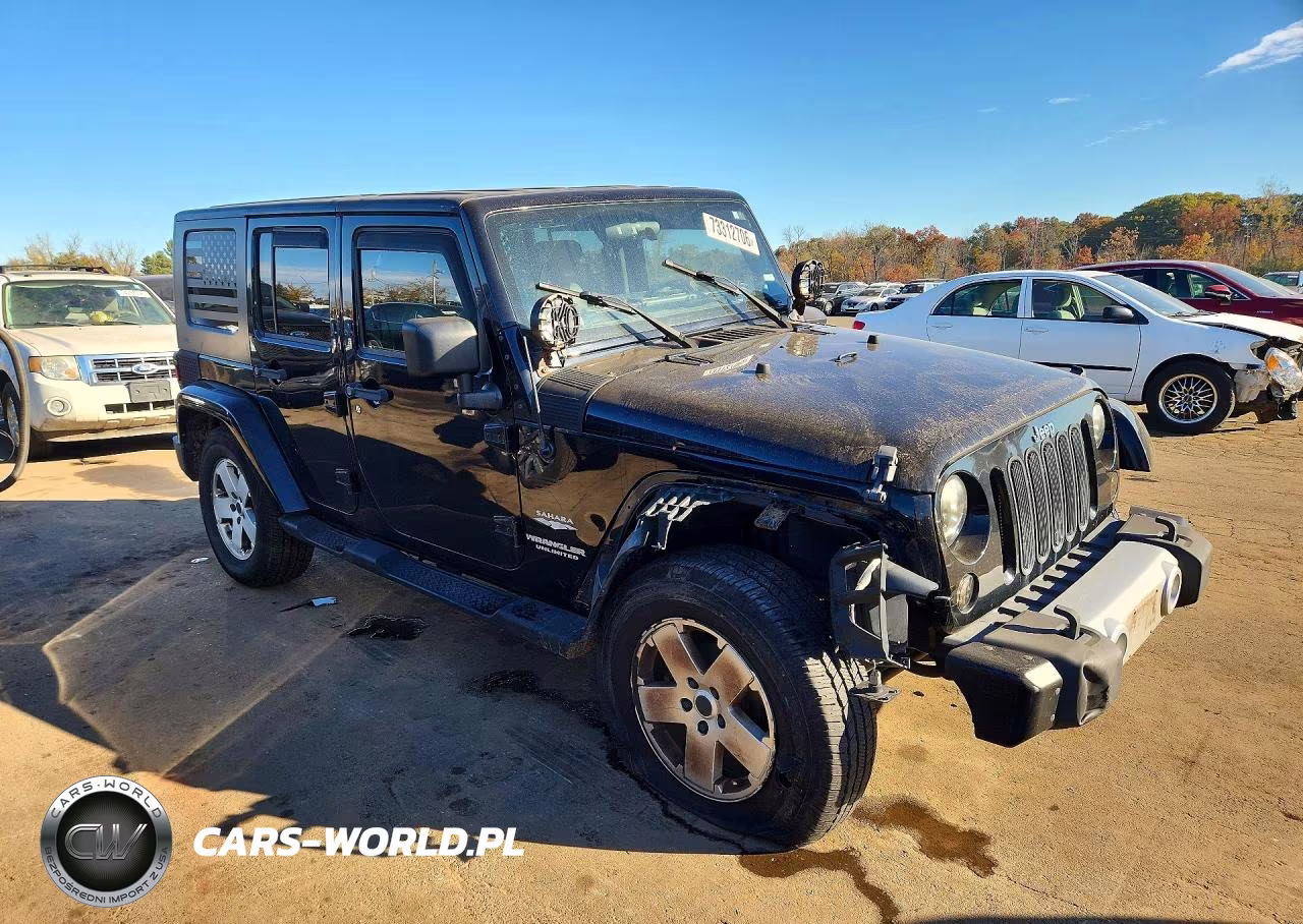 2010 Jeep Wrangler Unlimited Sahara VIN:1J4BA5H15AL159512 - 4