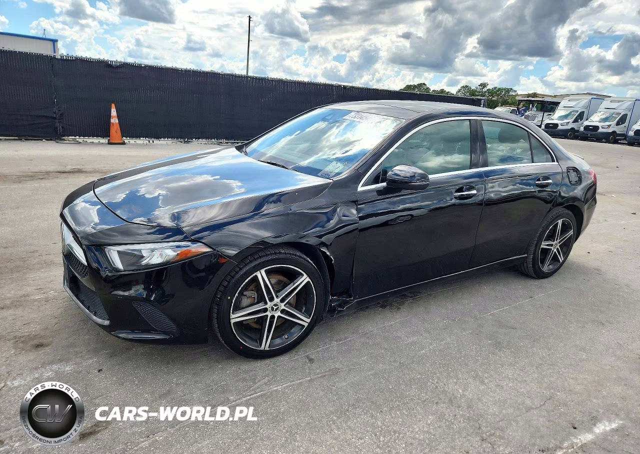 2019 Mercedes-Benz A 220 4Matic VIN:WDD3G4FB5KW018458 - 1