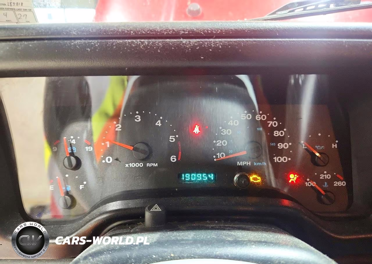 2005 Jeep Wrangler X VIN:1J4FA39S45P358434 - 9