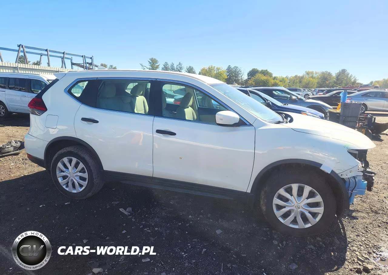 2017 Nissan Rogue S VIN:5N1AT2MVXHC799532 - 4