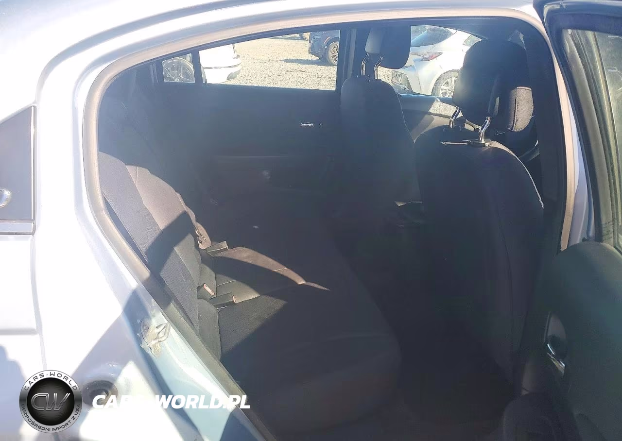 2013 Chrysler 200 Lx VIN:1C3CCBAB8DN698743 - 10