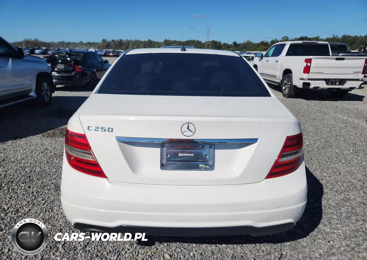 2014 Mercedes-Benz C 250 VIN:WDDGF4HB7EA941737 - 6