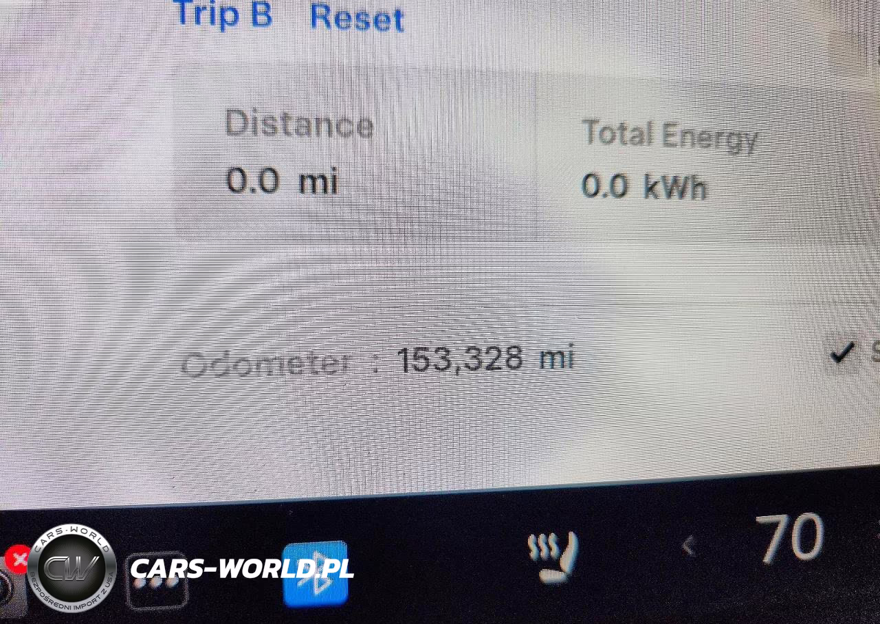 2019 Tesla Model 3 VIN:5YJ3E1EA1KF300642 - 9