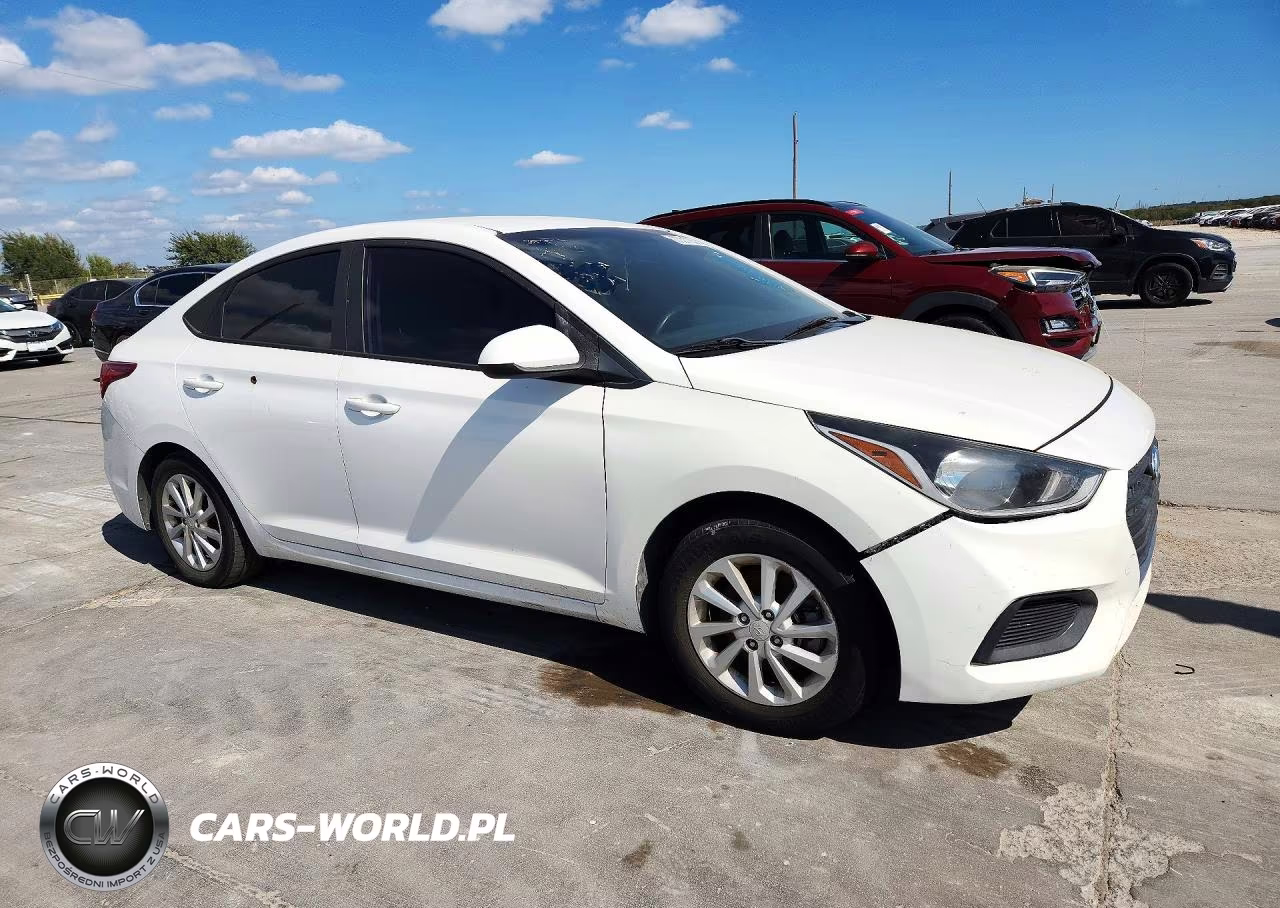 2018 Hyundai Accent Sel VIN:3KPC24A3XJE012303 - 4