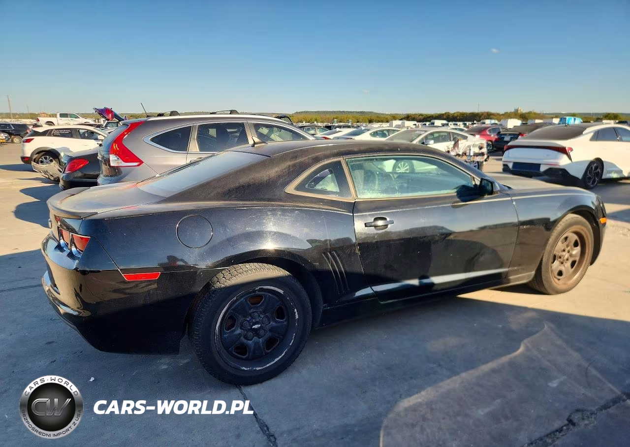 2013 Chevrolet Camaro Ls VIN:2G1FA1E32D9200902 - 3