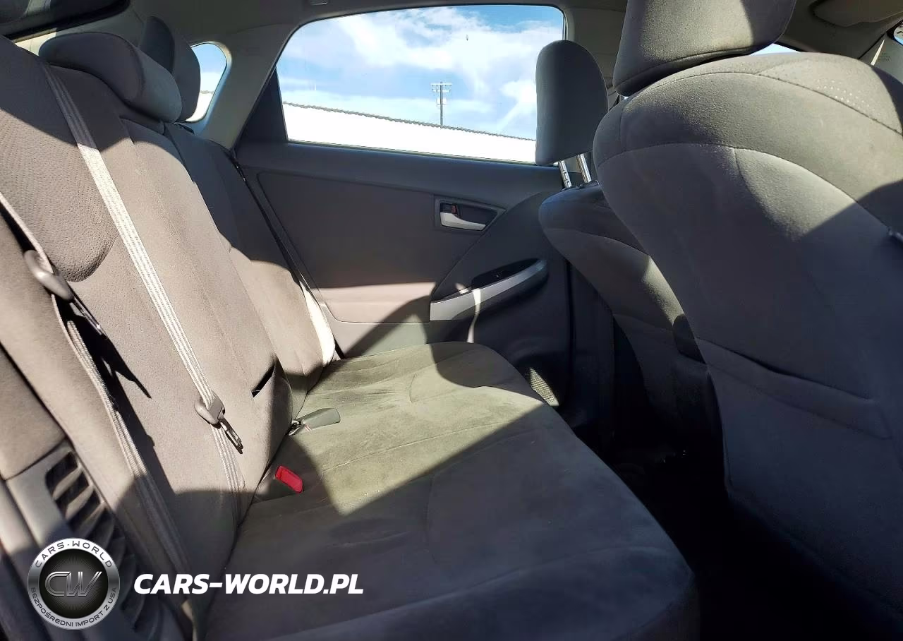 2011 Toyota Prius Two VIN:JTDKN3DU5B5313737 - 10