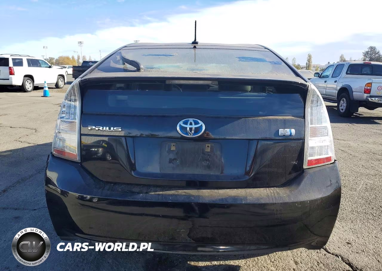 2011 Toyota Prius Two VIN:JTDKN3DU5B5313737 - 6