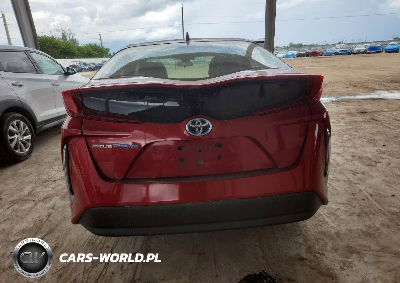 2017 Toyota Prius Prime Premium VIN:JTDKARFP3H3011373 - 6