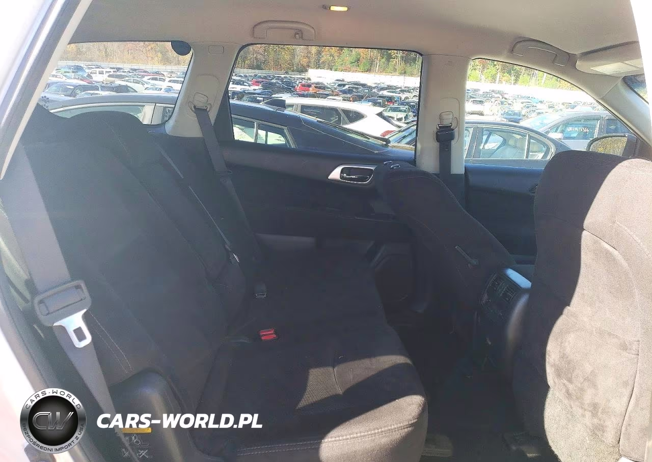 2014 Nissan Pathfinder S VIN:5N1AR2MM8EC677981 - 11