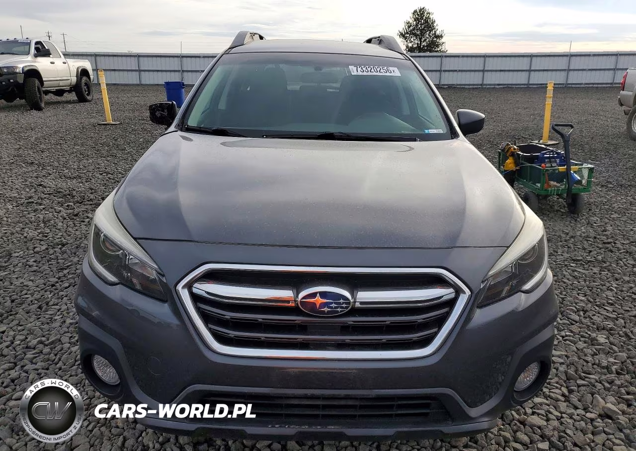 2018 Subaru Outback 2.5I Premium VIN:4S4BSACCXJ3348995 - 5