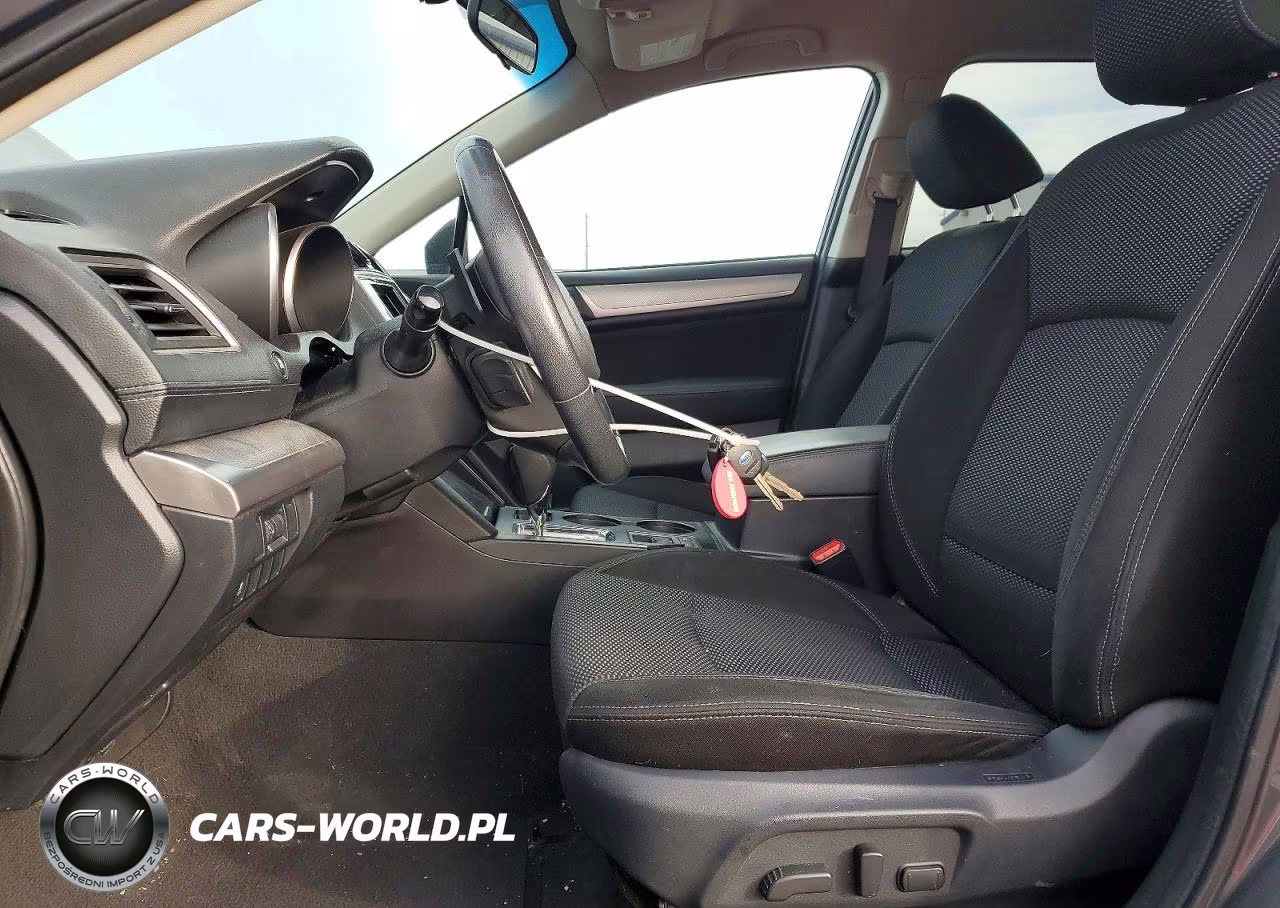 2018 Subaru Outback 2.5I Premium VIN:4S4BSACCXJ3348995 - 7