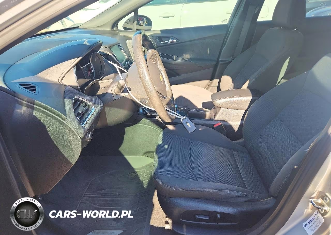 2018 Chevrolet Cruze Lt VIN:1G1BE5SM8J7146848 - 7