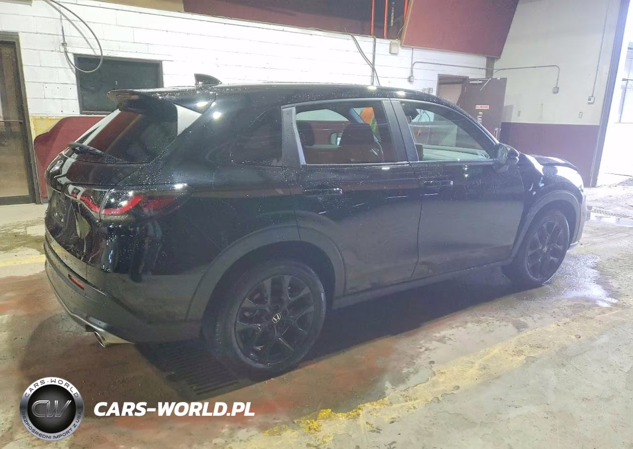 2023 Honda Hr-V Sport VIN:3CZRZ2H5XPM703695 - 3