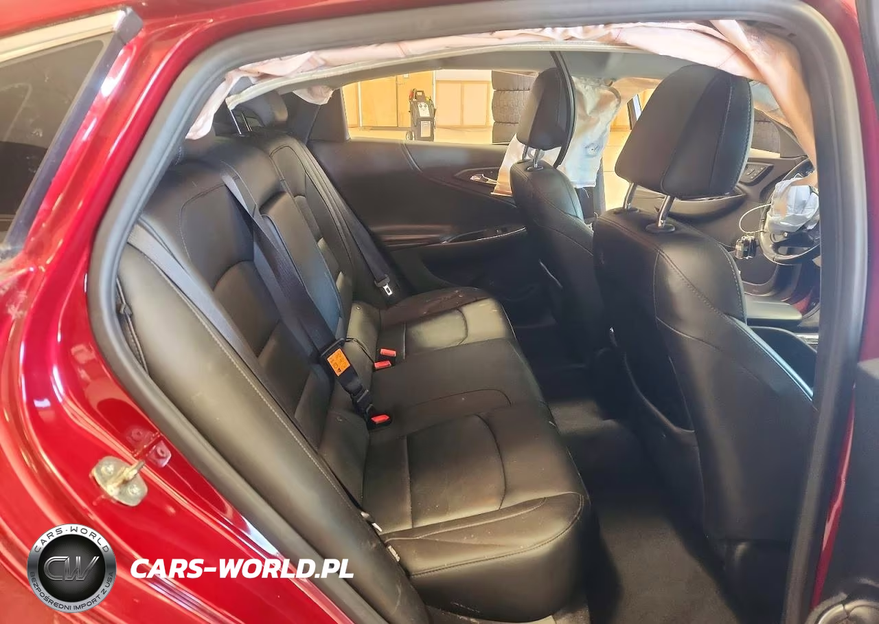 2018 Chevrolet Malibu Premier VIN:1G1ZE5SX9JF277835 - 10