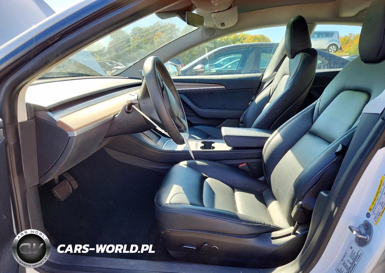 2023 Tesla Model 3 VIN:5YJ3E1EAXPF640895 - 7