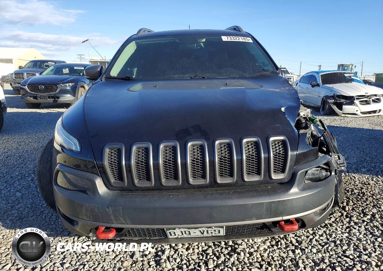 2015 Jeep Cherokee Trailhawk VIN:1C4PJMBS3FW693959 - 5