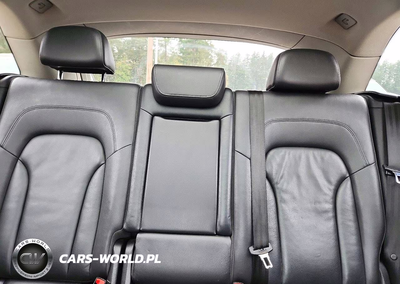 2011 Audi Q5 Prestige VIN:WA1WKAFP7BA092679 - 10