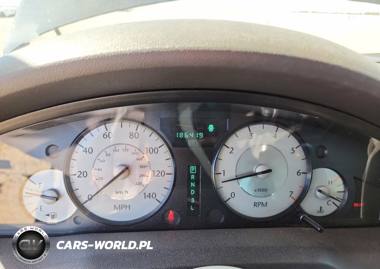 2008 Chrysler 300 Lx VIN:2C3KA43R18H133451 - 9