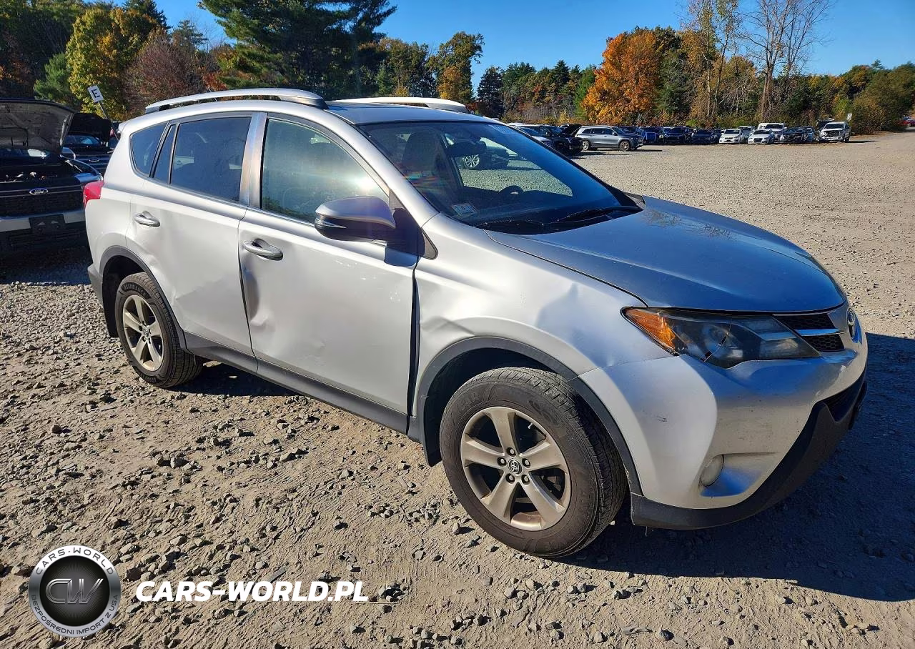 2015 Toyota Rav4 Xle VIN:JTMRFREV1FD164583 - 4