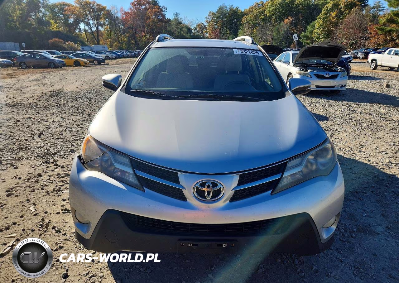 2015 Toyota Rav4 Xle VIN:JTMRFREV1FD164583 - 5