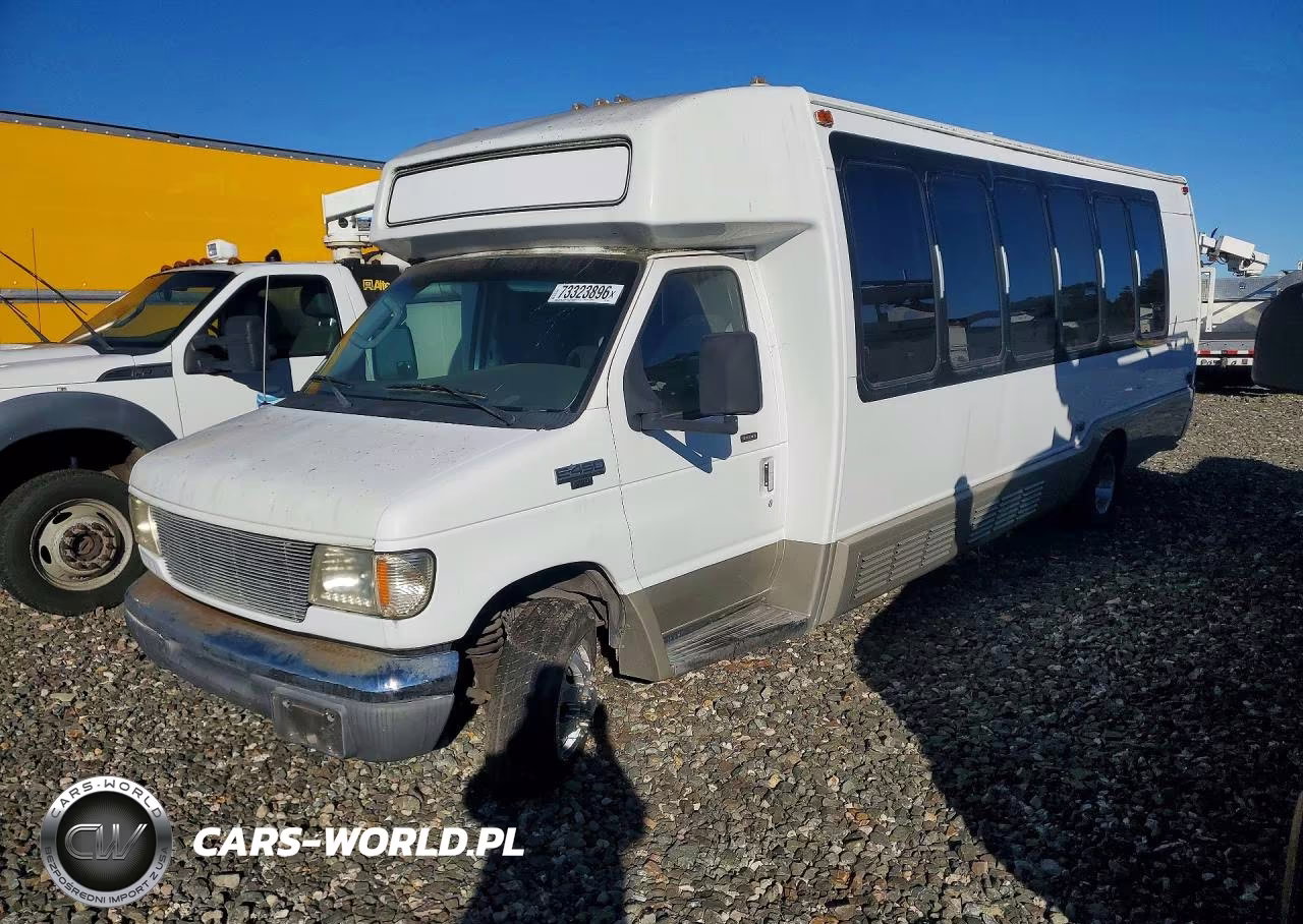 2004 Ford Econoline E450 Super Duty Cutaway Van VIN:1FDXE45P54HB18271 - 1