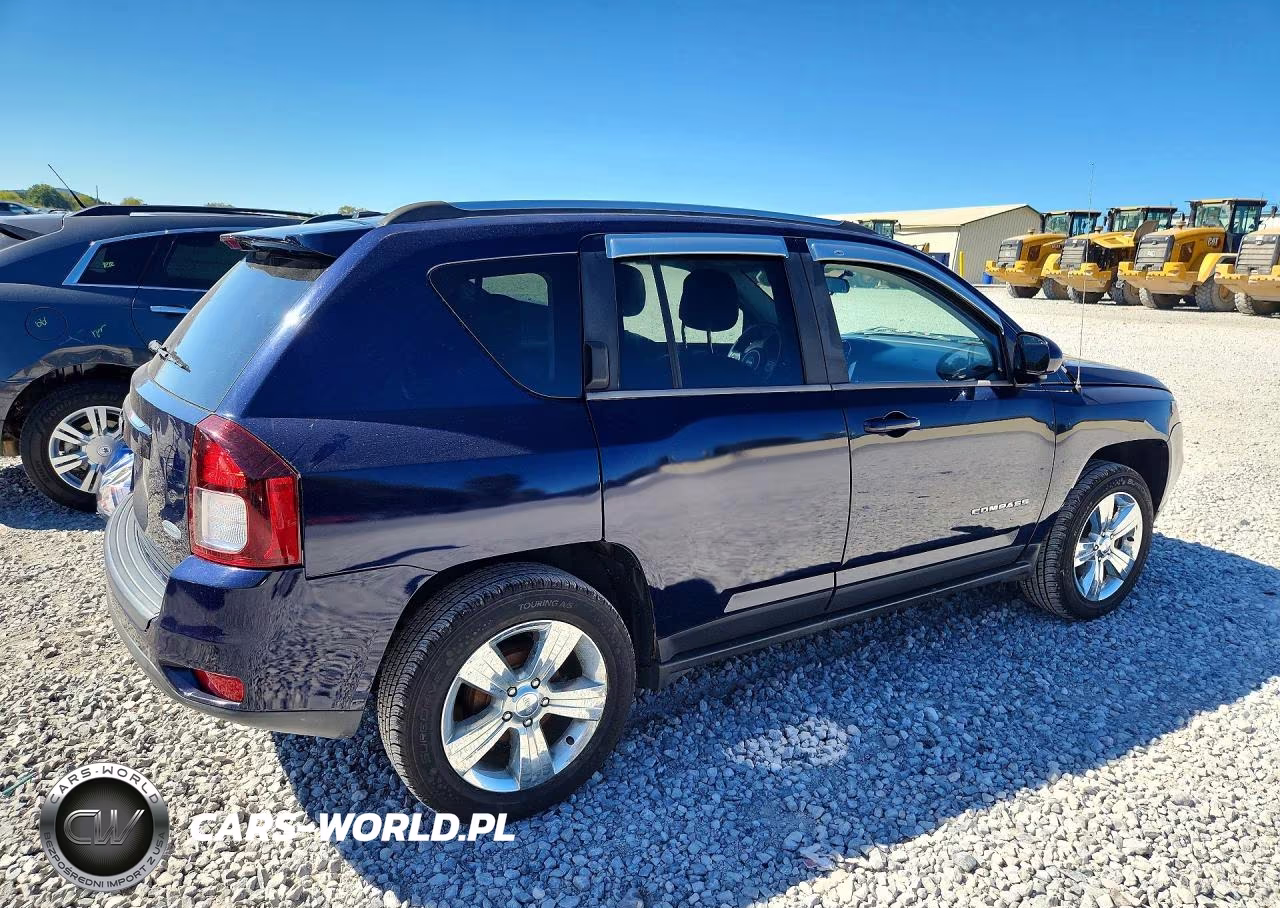 2014 Jeep Compass Latitude VIN:1C4NJCEB0ED503073 - 3