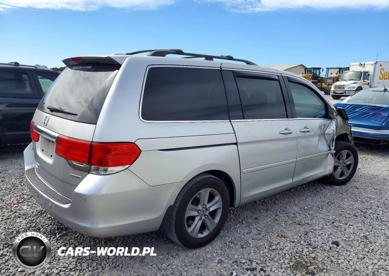 2010 Honda Odyssey Touring VIN:5FNRL3H9XAB090344 - 3