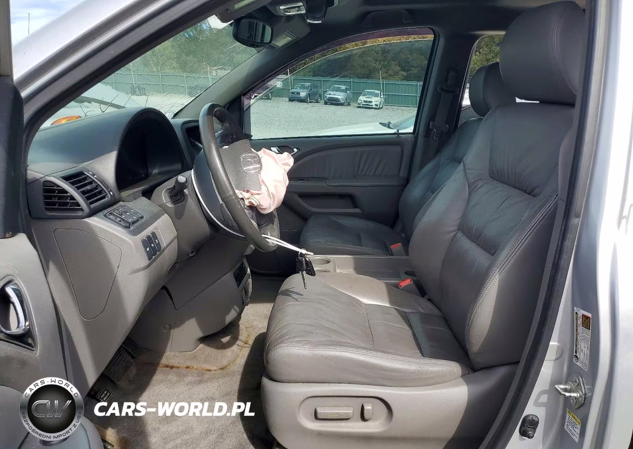 2010 Honda Odyssey Touring VIN:5FNRL3H9XAB090344 - 7