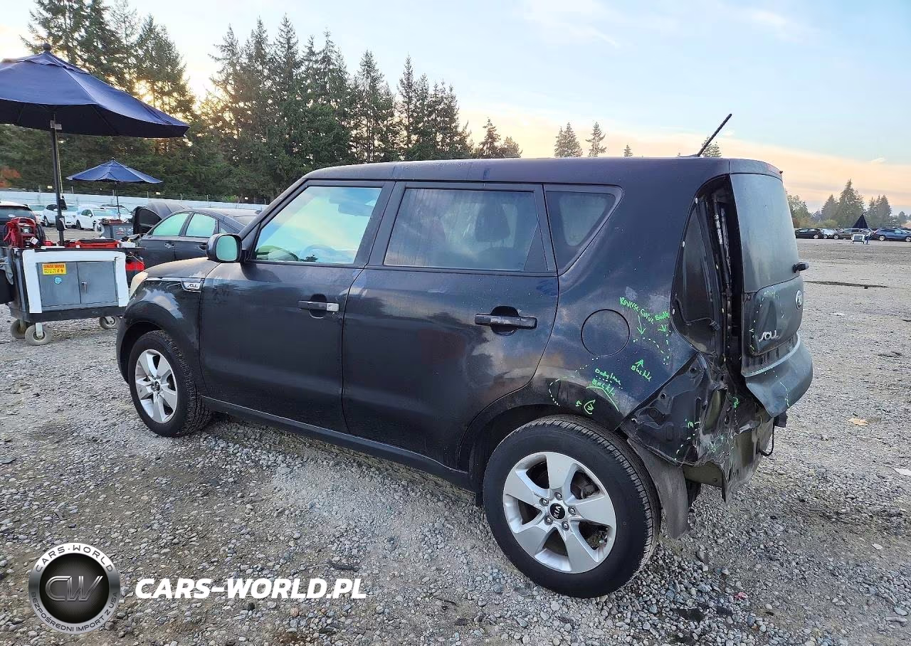 2018 Kia Soul Base VIN:KNDJN2A22J7557647 - 2