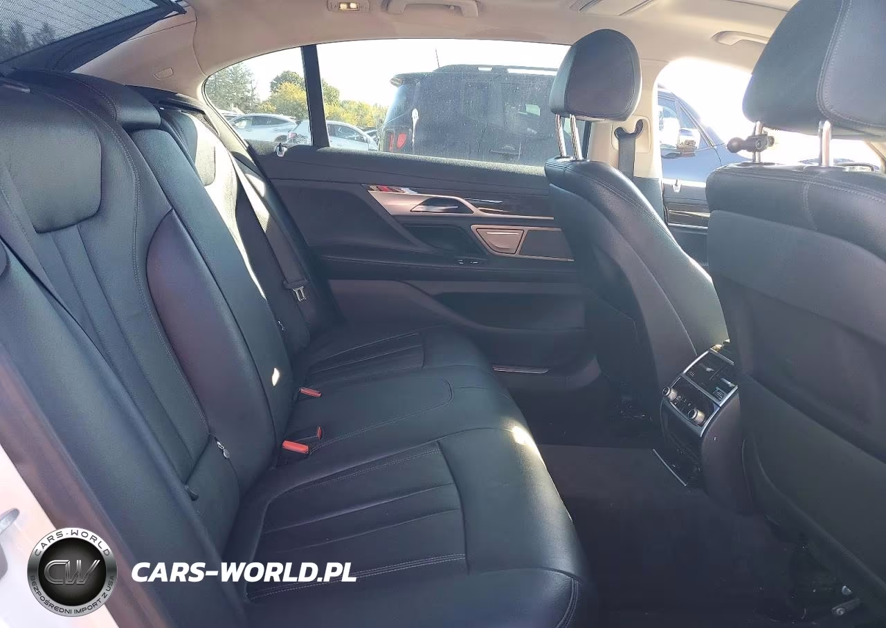 2019 BMW 740 Xi VIN:WBA7E4C51KGV28605 - 10