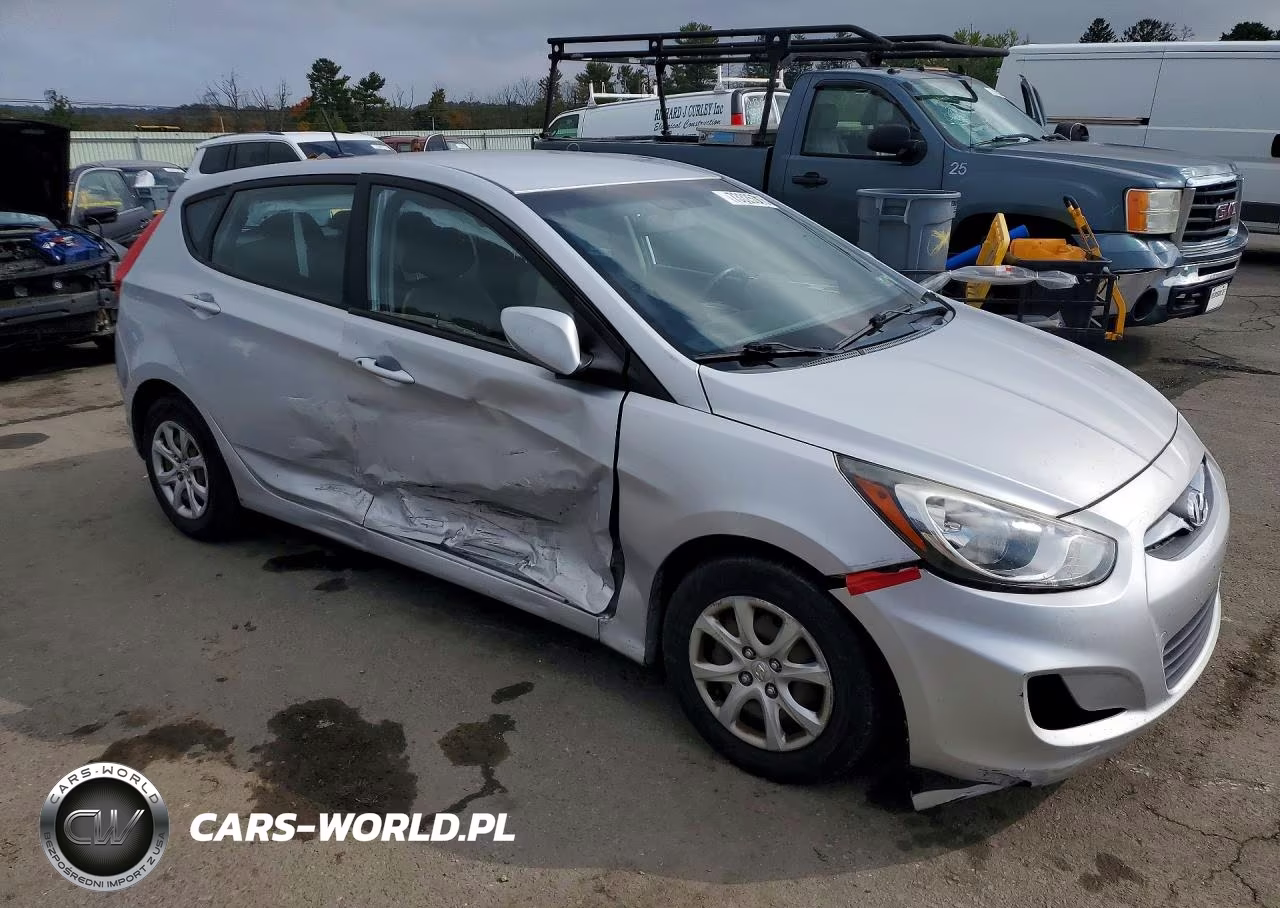 2014 Hyundai Accent Gs VIN:KMHCT5AE4EU162270 - 4