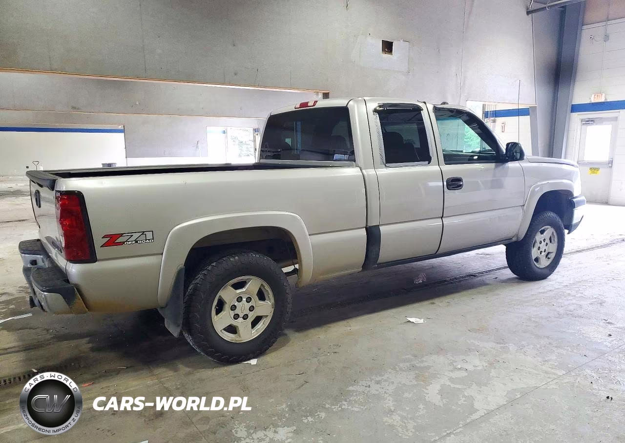 2004 Chevrolet Silverado K1500 VIN:1GCEK19T04E167826 - 3