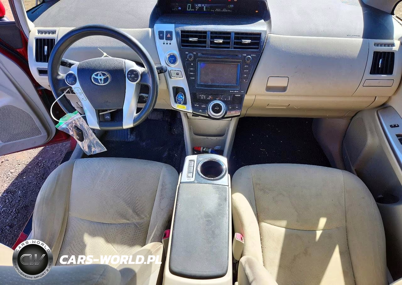 2012 Toyota Prius V Three VIN:JTDZN3EU3C3122103 - 8