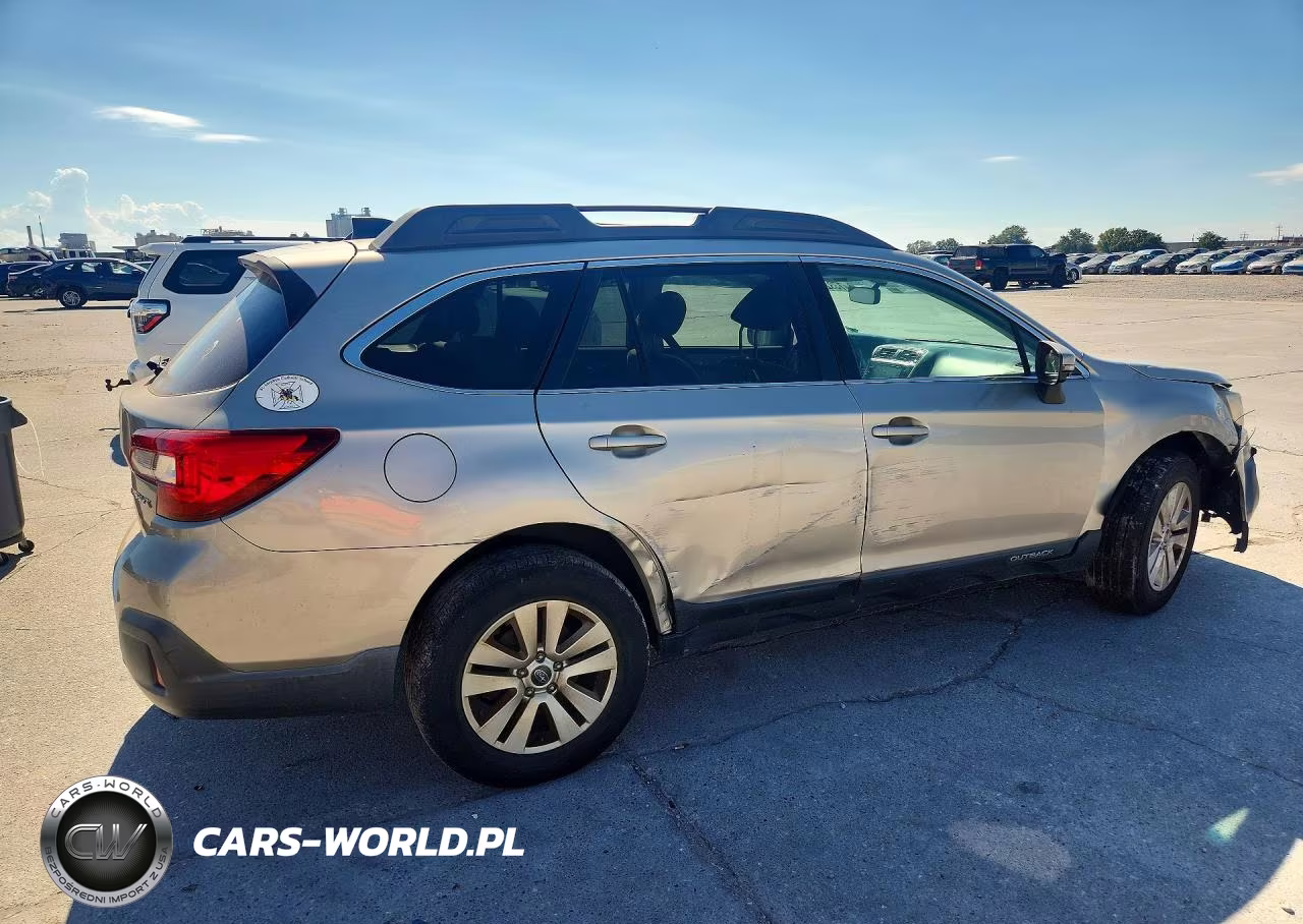 2019 Subaru Outback 2.5I Premium VIN:4S4BSAFC5K3327324 - 3