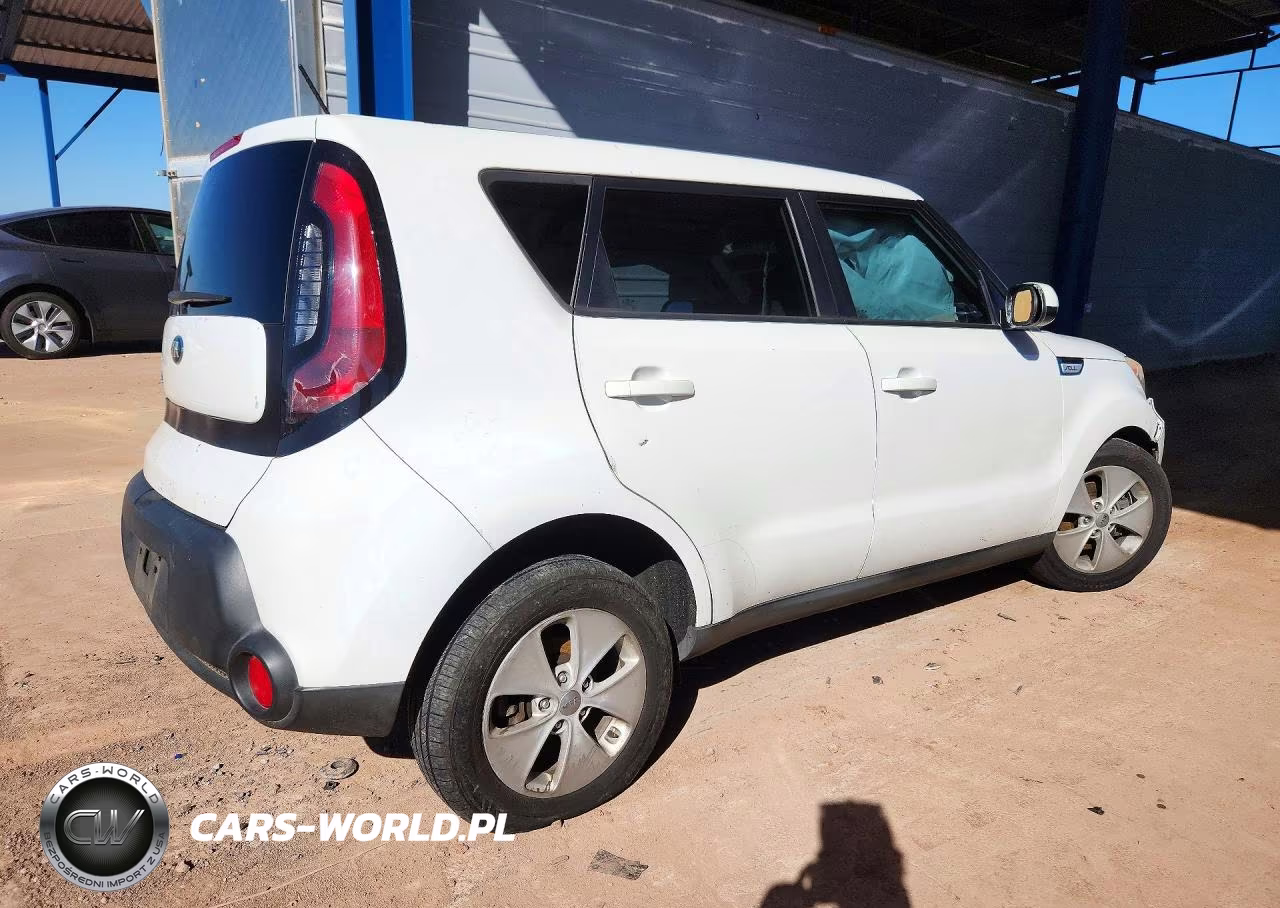 2015 Kia Soul Base VIN:KNDJN2A21F7132122 - 3