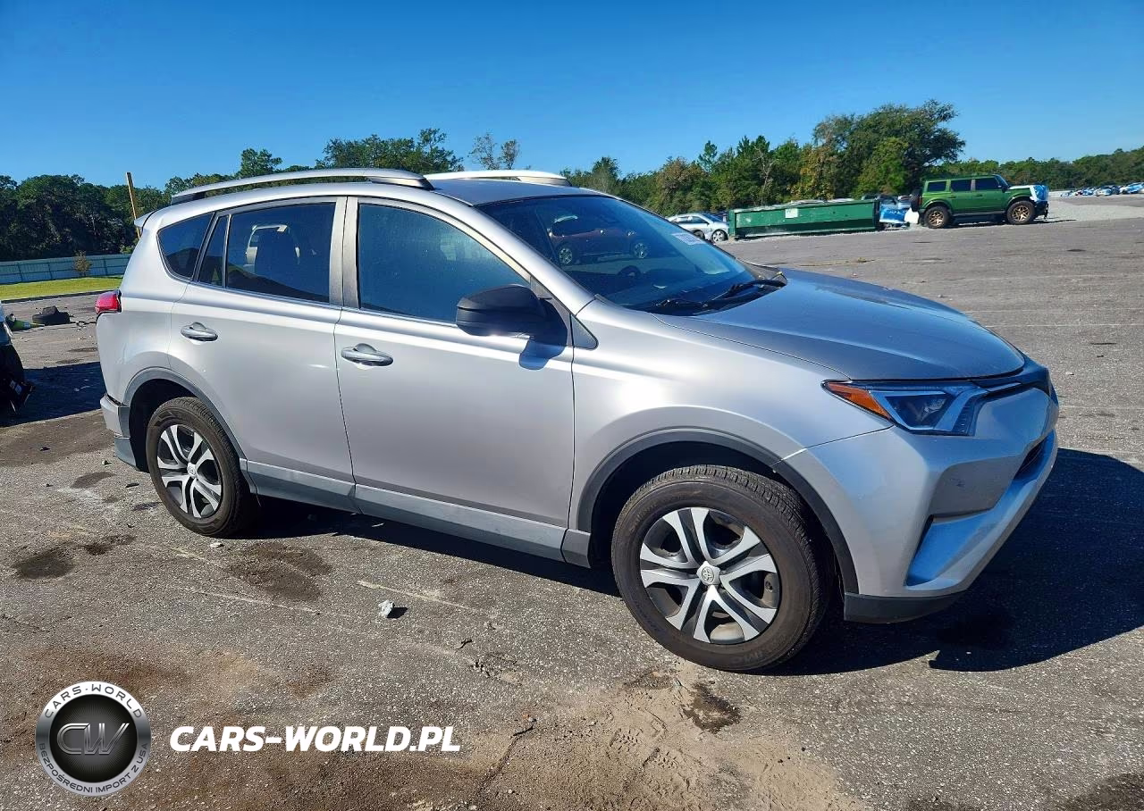 2017 Toyota Rav4 Le VIN:2T3ZFREV6HW376353 - 4
