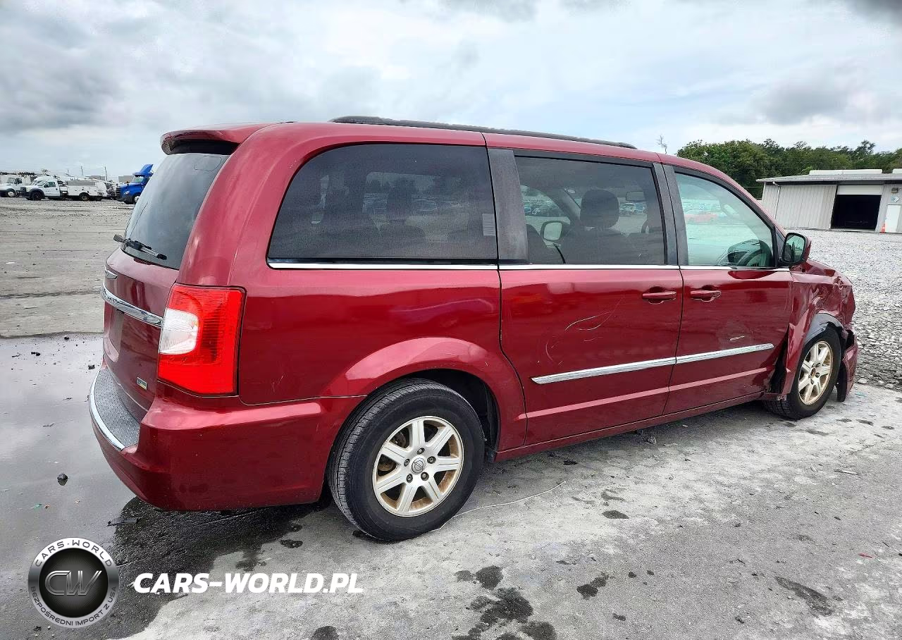 2013 Chrysler Town & Country Touring VIN:2C4RC1BG4DR629934 - 3