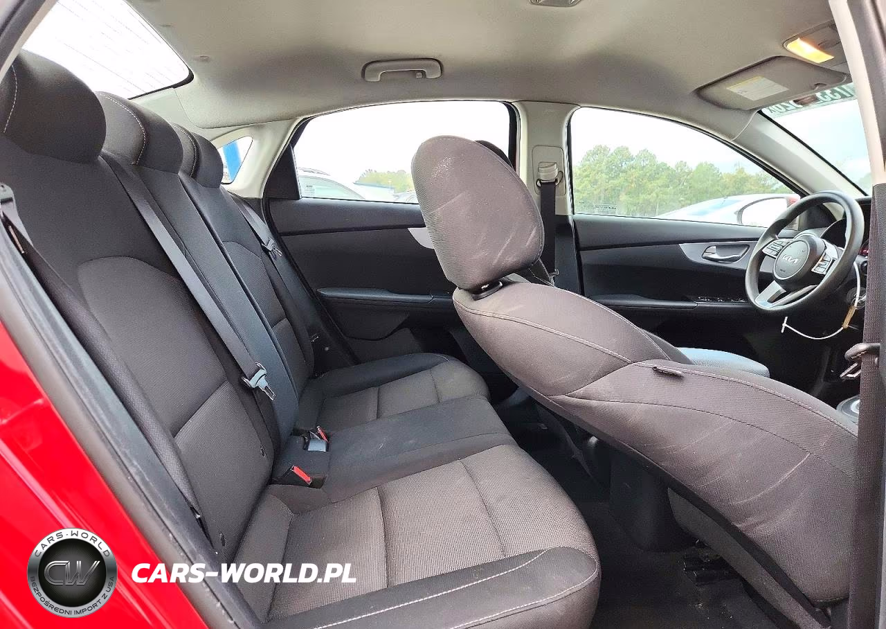 2023 Kia Forte Lxs VIN:3KPF24AD6PE571202 - 10