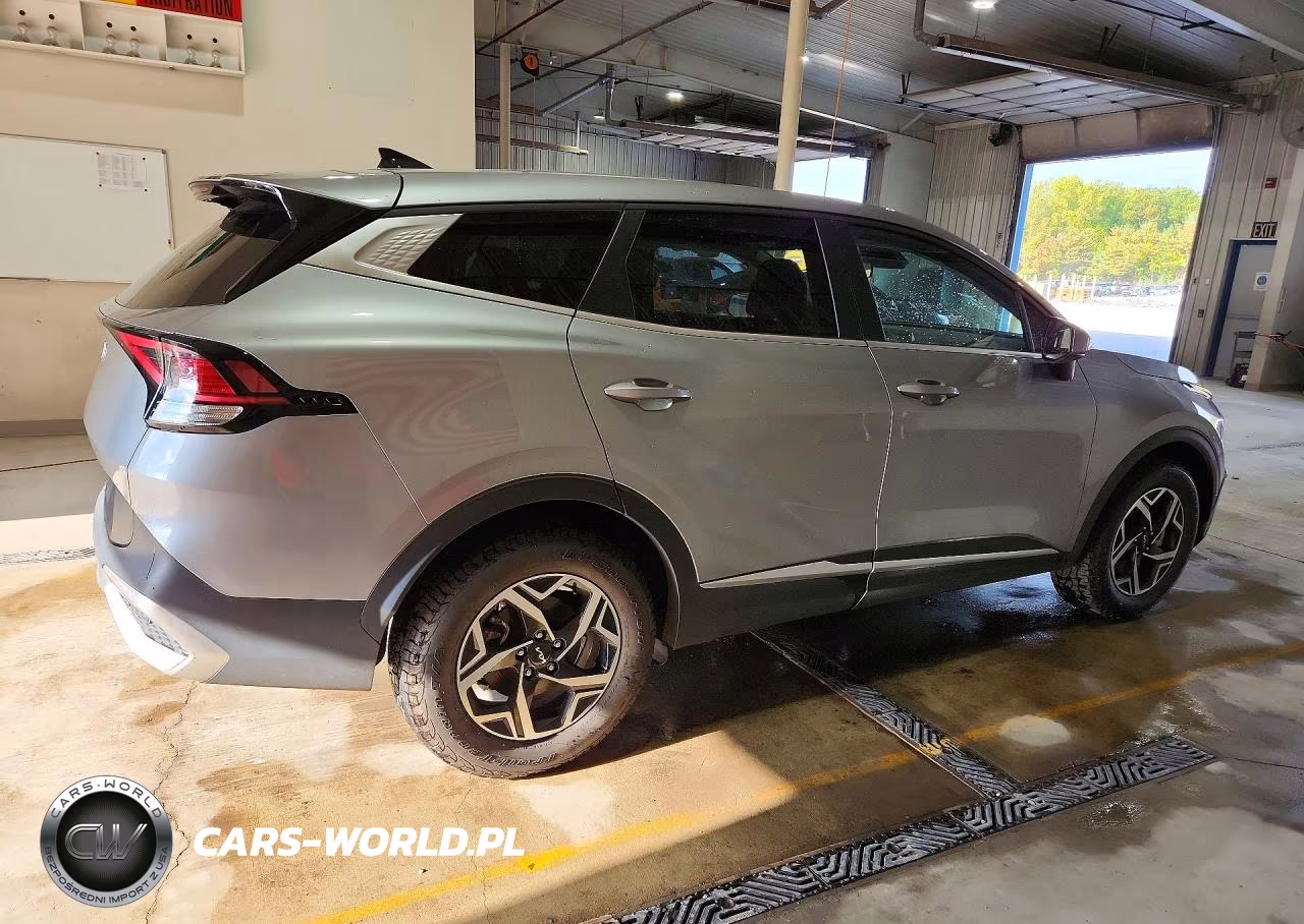 2025 Kia Sportage Lx VIN:KNDPU3DFXS7380803 - 3