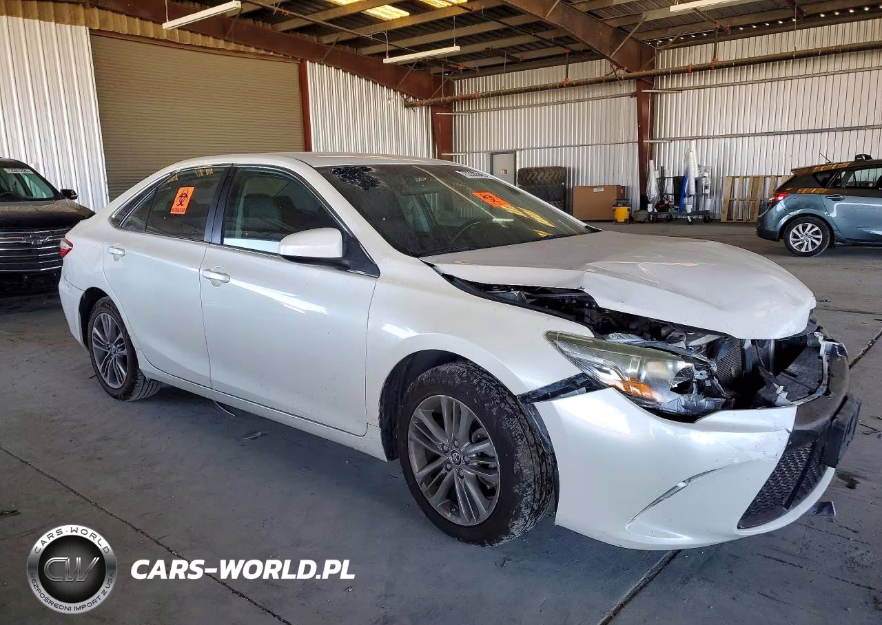 2016 Toyota Camry Se VIN:4T1BF1FK5GU123247 - 4