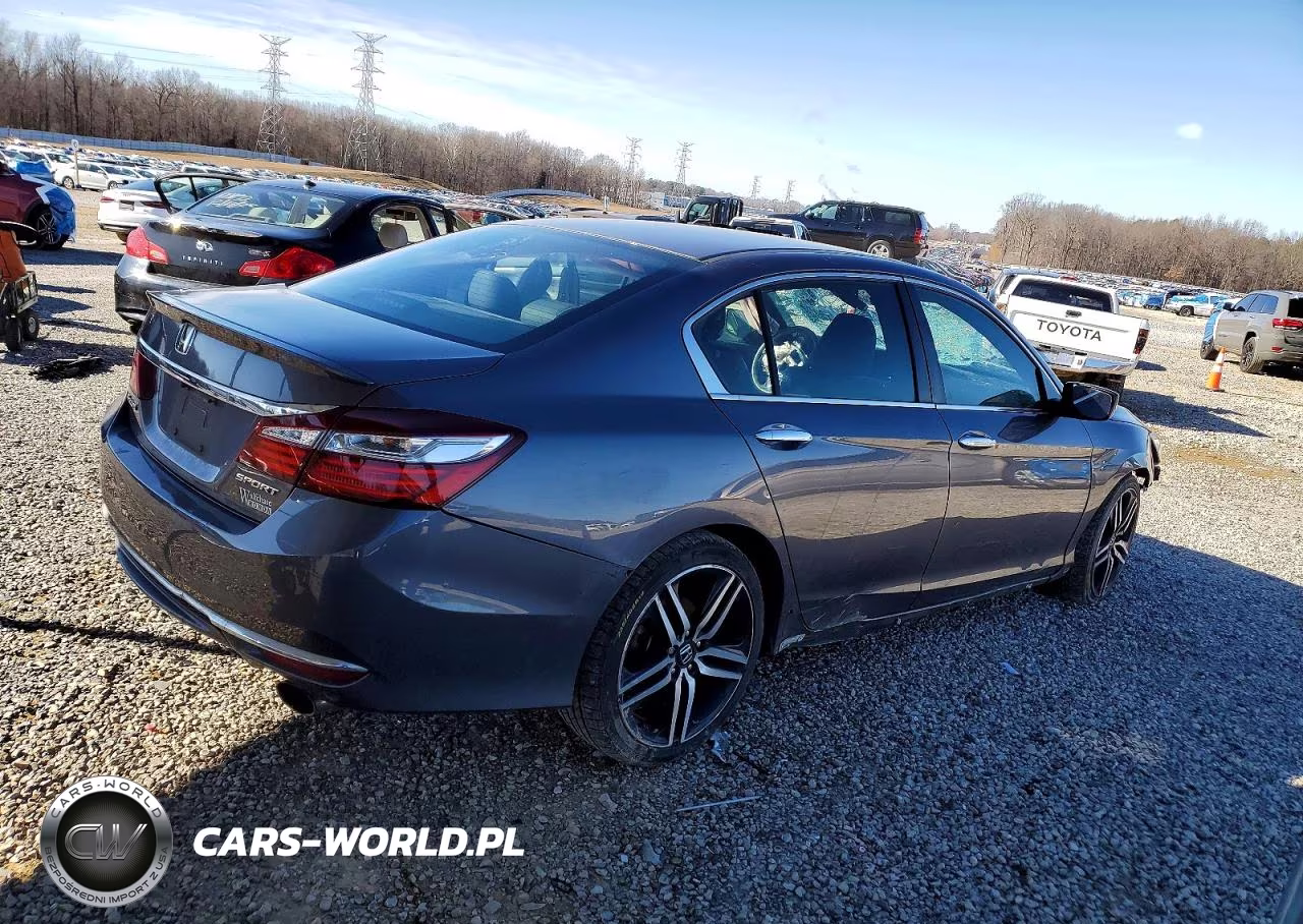 2017 Honda Accord Sport VIN:1HGCR2F58HA077479 - 3