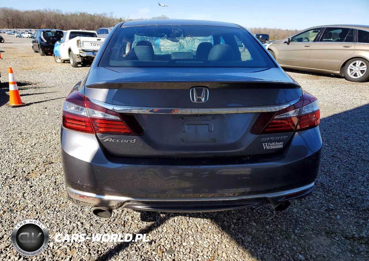2017 Honda Accord Sport VIN:1HGCR2F58HA077479 - 6
