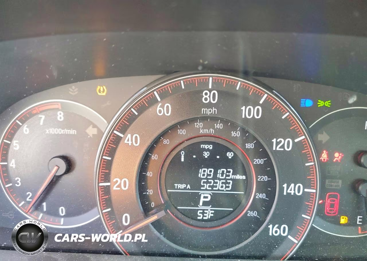 2017 Honda Accord Sport VIN:1HGCR2F58HA077479 - 9