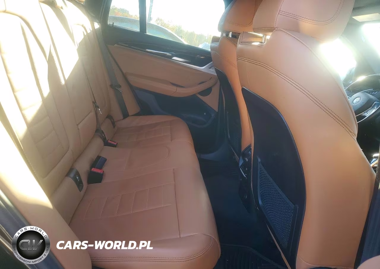 2019 BMW X4 xDrive30I VIN:5UXUJ3C55KLG52767 - 11