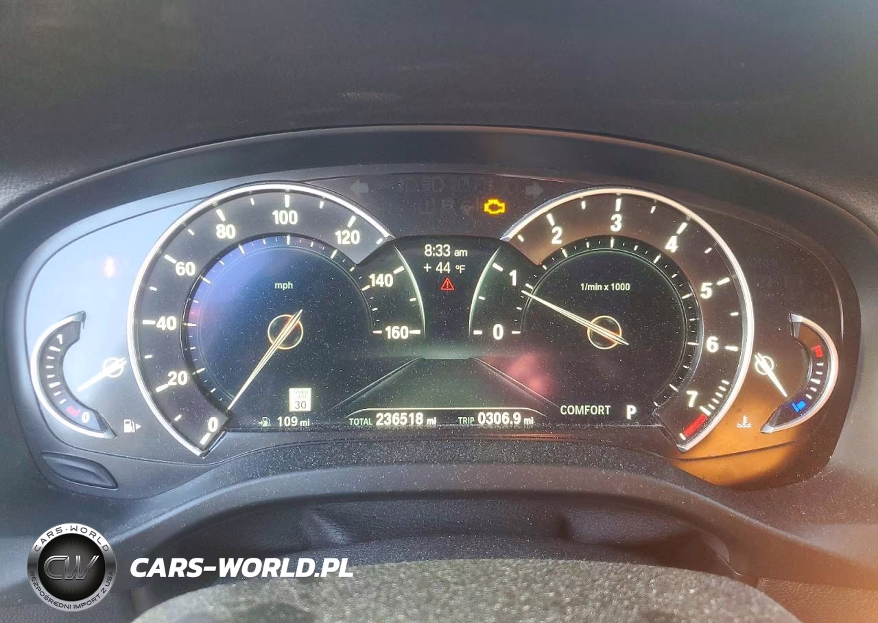 2019 BMW X4 xDrive30I VIN:5UXUJ3C55KLG52767 - 9