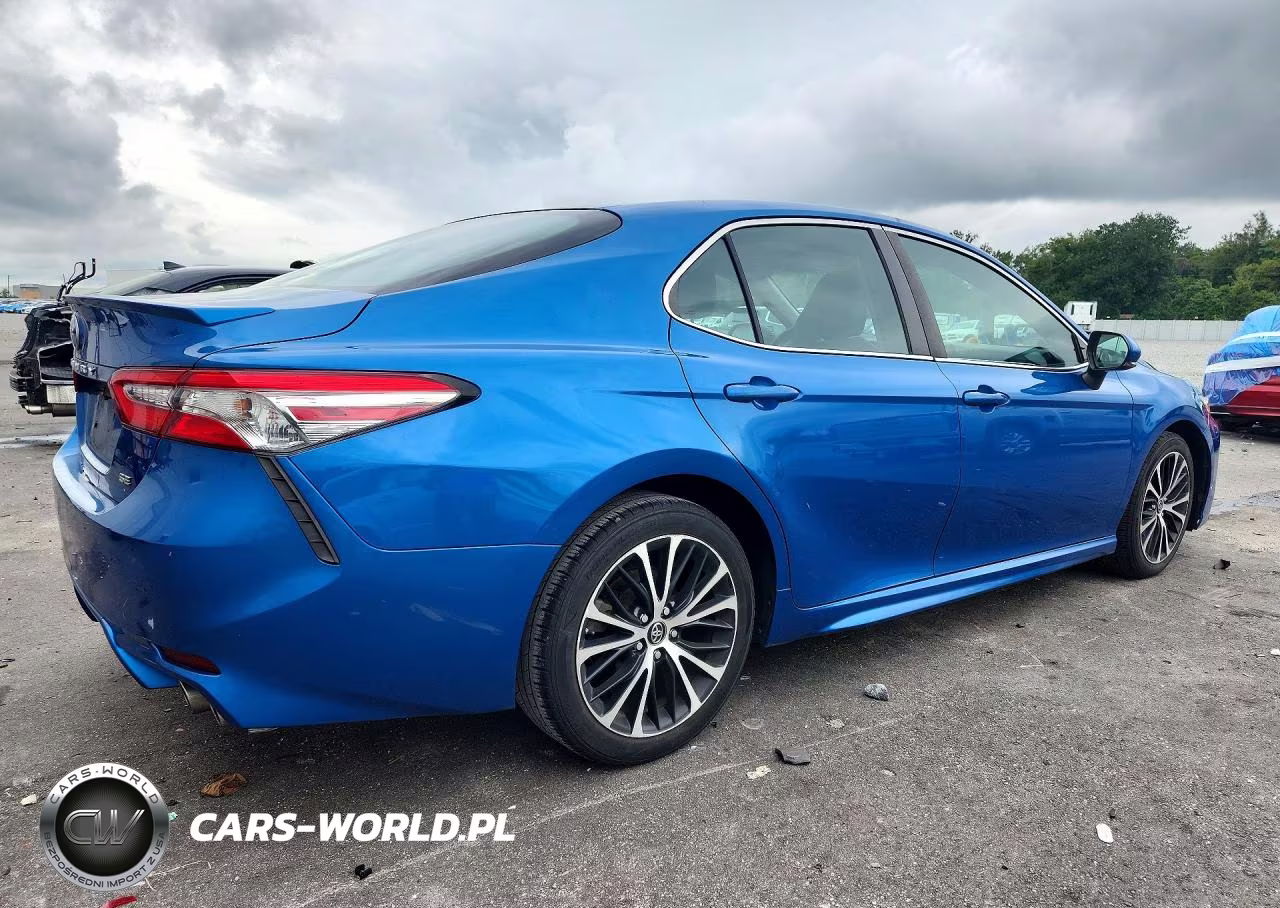 2018 Toyota Camry Se VIN:4T1B11HK9JU022683 - 3