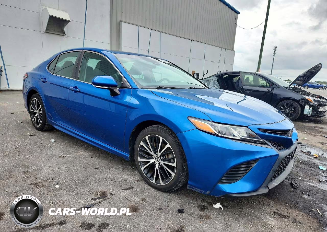 2018 Toyota Camry Se VIN:4T1B11HK9JU022683 - 4