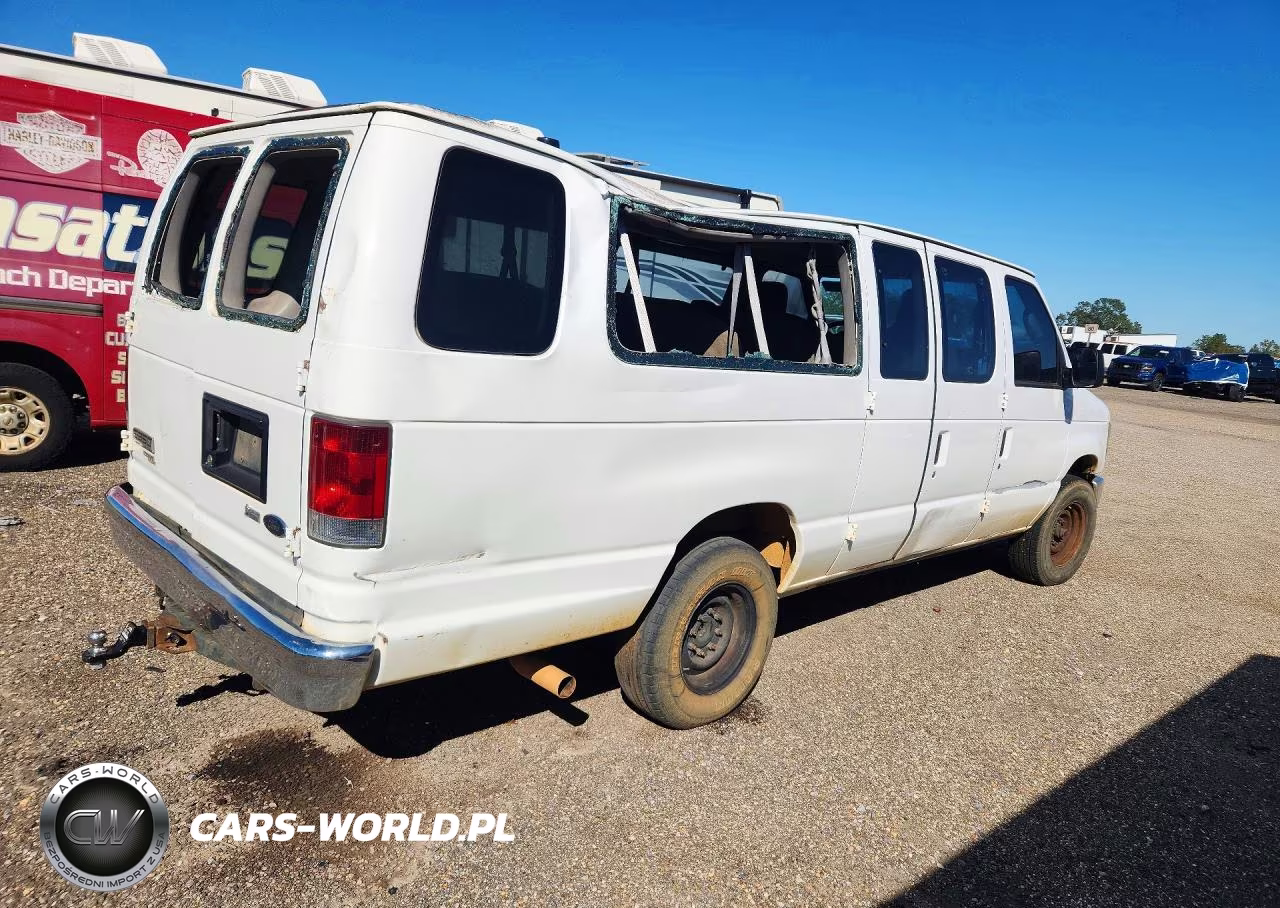 2013 Ford Econoline E350 Super Duty Wagon VIN:1FBSS3BL4DDA00095 - 3